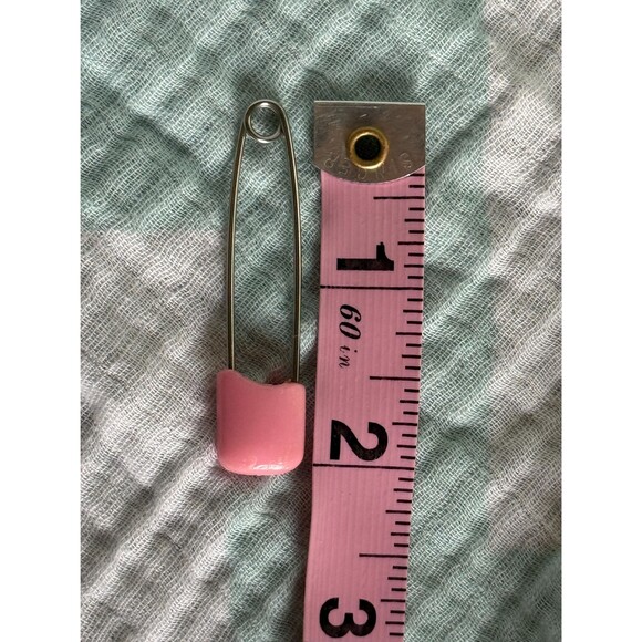 1980s Safety Pins - Little Pink (4) Diaper Decor - Picture 2 of 4